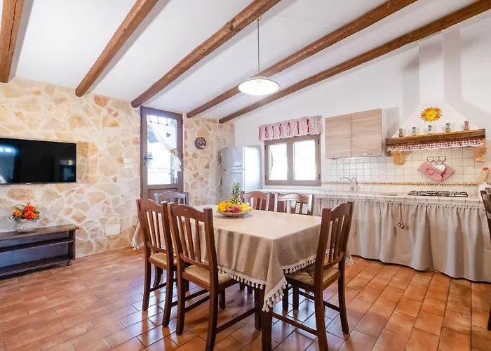 Mariant Con Piscina Privata Villa